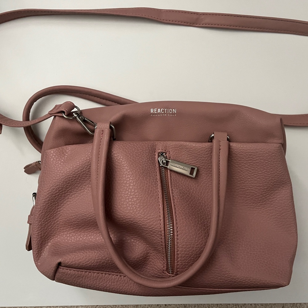 Kenneth Cole Reaction Crossbody